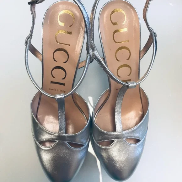 Gucci Metallic Silver Platform Sandals - Picture 2 of 4